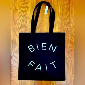 Black Tote Bag with White 'Bien Fait' Print